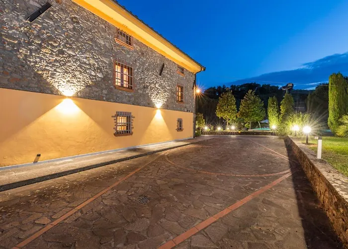 Leone Villa San Gennaro (Lucca)